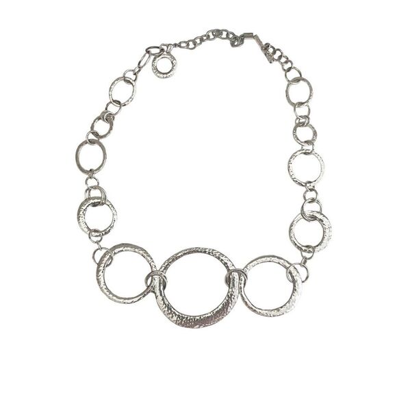 Nordstrom Jewelry - Nordstrom Necklace Silver Plated Graduated Size Hammered Circle Links 17"